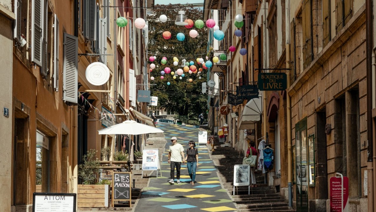 Foto del centro storico di Neuchâtel.