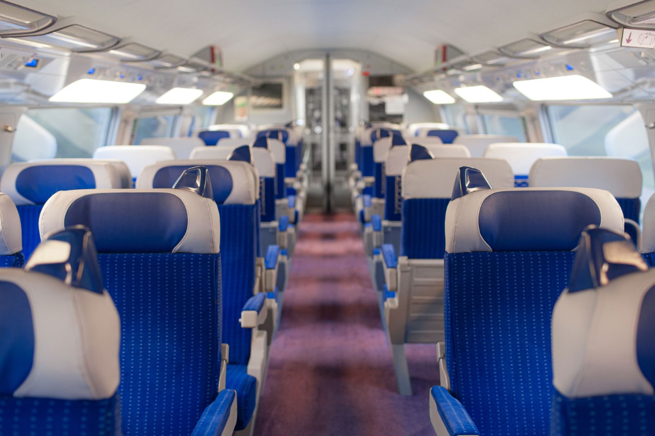 Innenausstattung in der Klasse Standard (2. Klasse) im TGV Lyria.